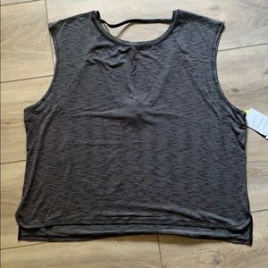 Workout tank, v back!